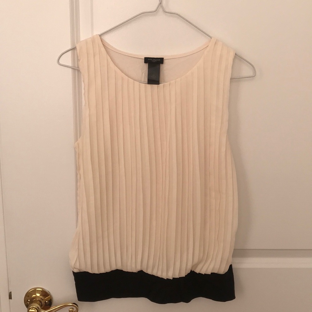Ann Taylor Sleeveless top